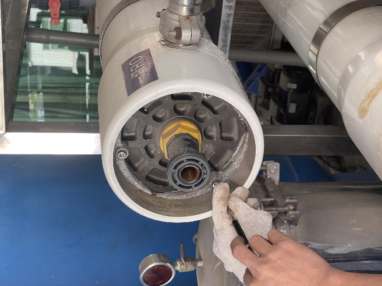 反渗透膜安装图片 (16).jpg